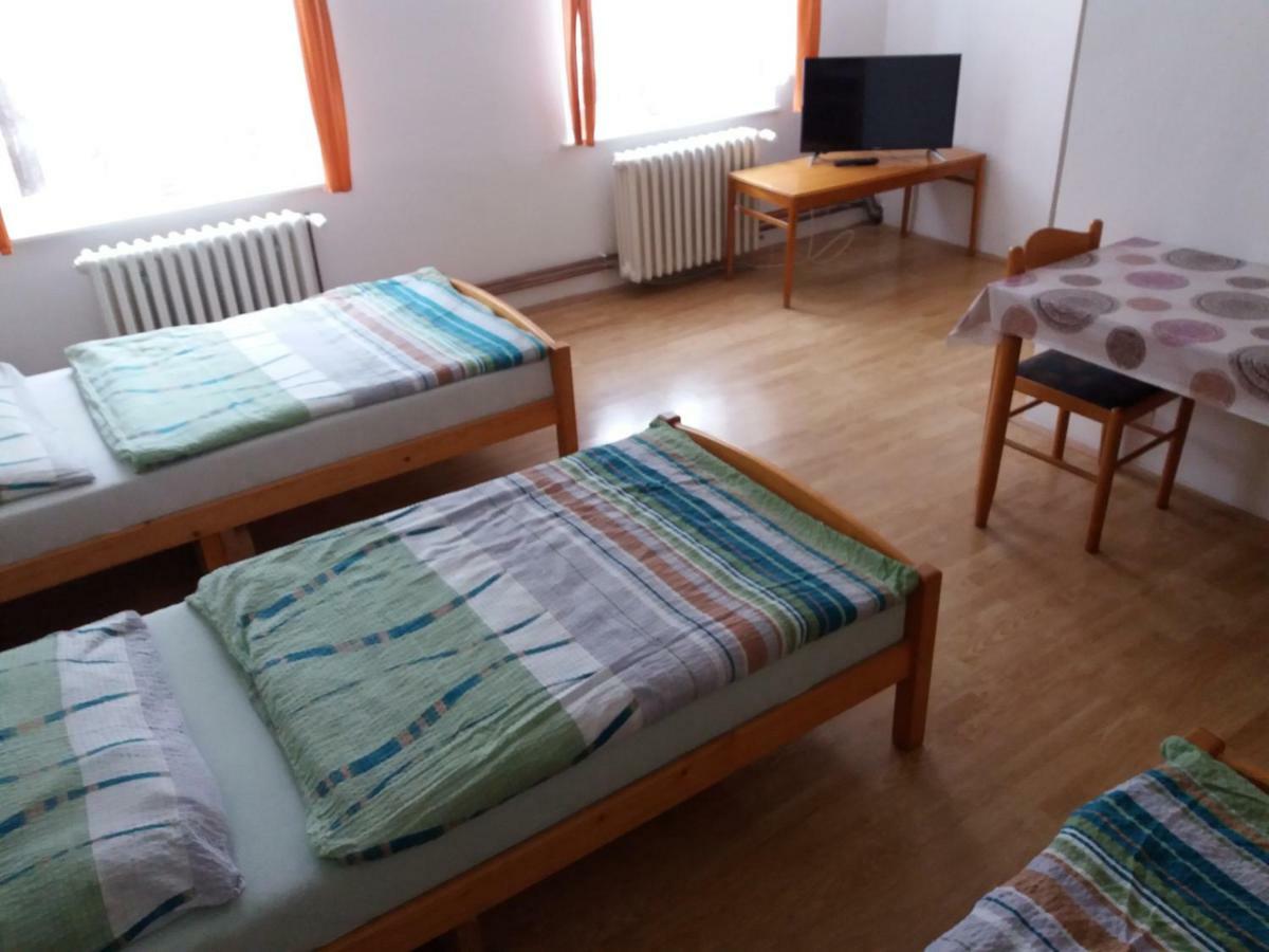 U Nas - Apartman Jelen Vapenna Zewnętrze zdjęcie